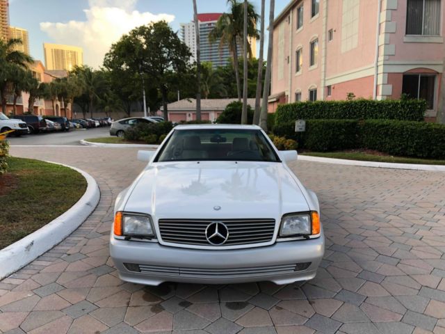 1991 White Mercedes-Benz SL-Class Convertible
