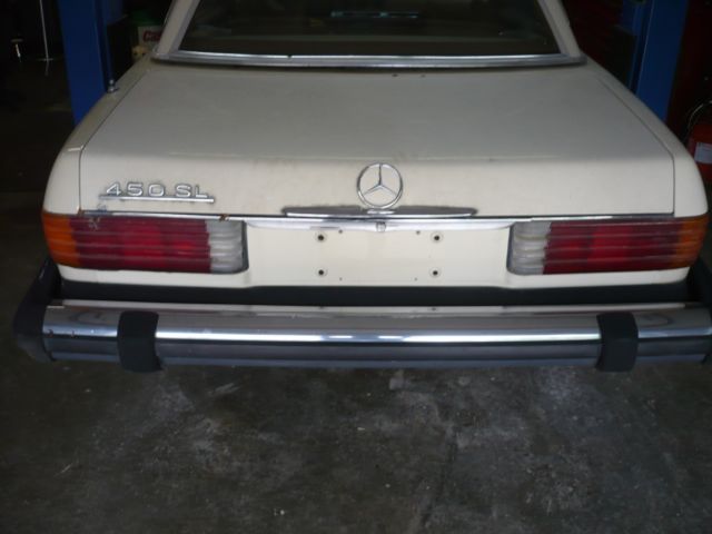 1977 Yellow Mercedes-Benz SL-Class Convertible