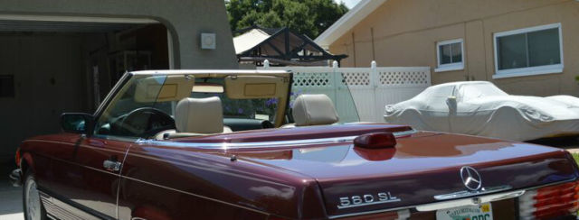 1986 DEEP BURGUNDY Mercedes-Benz SL-Class Convertible