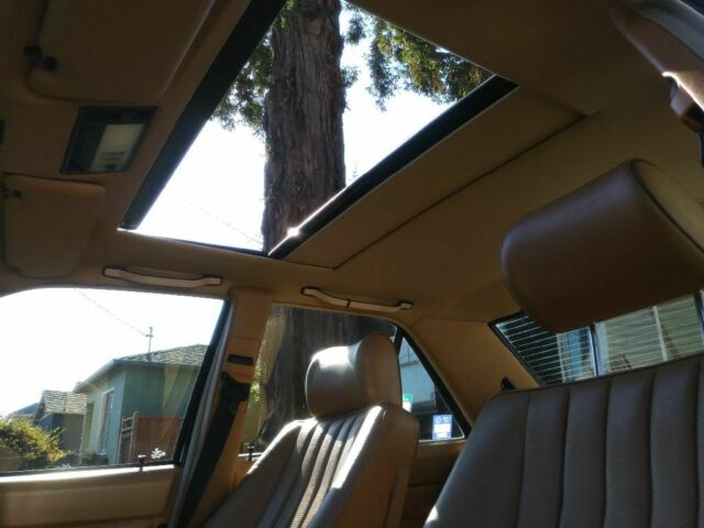 1990 Blue Mercedes-Benz 190-Series Sedan