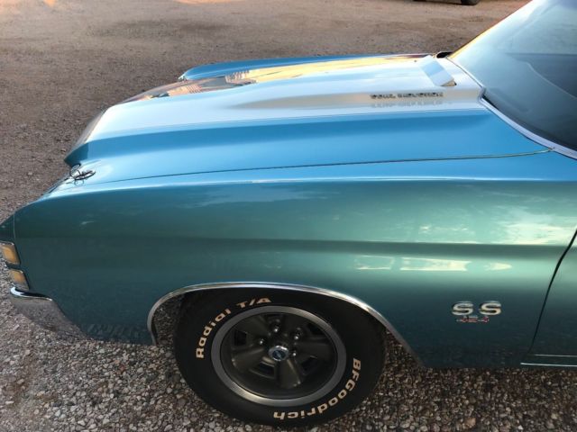1971 Blue Chevrolet Chevelle Coupe