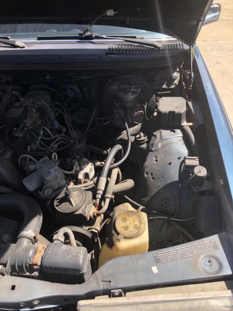 1983 Blue Mercedes-Benz 300-Series SEDAN