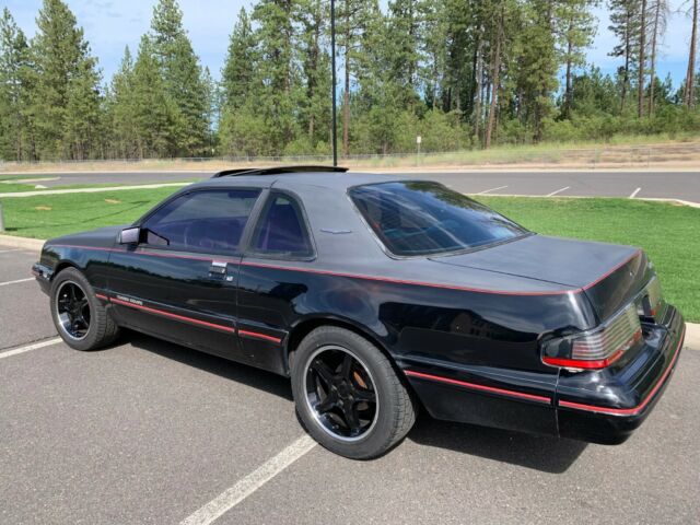 1988 Black Ford Thunderbird Coupe