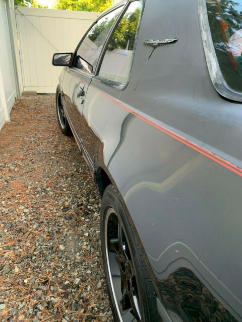 1988 Black Ford Thunderbird Coupe