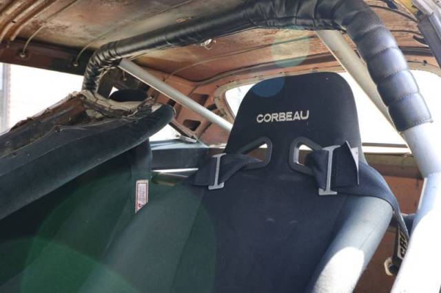 1968 Yellow Plymouth Road Runner Coupe