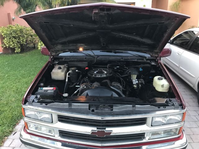 1992 Red Chevrolet C/K Pickup 1500 Extended Cab Pickup