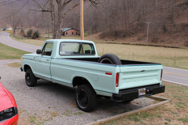 1978 Green Ford F-150 Standard Cab Pickup