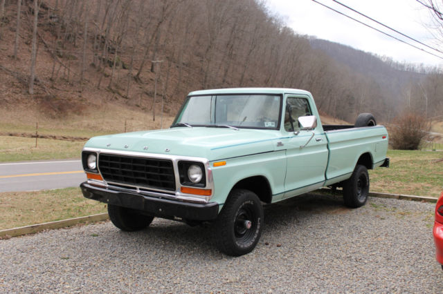 1978 Green Ford F-150 Standard Cab Pickup