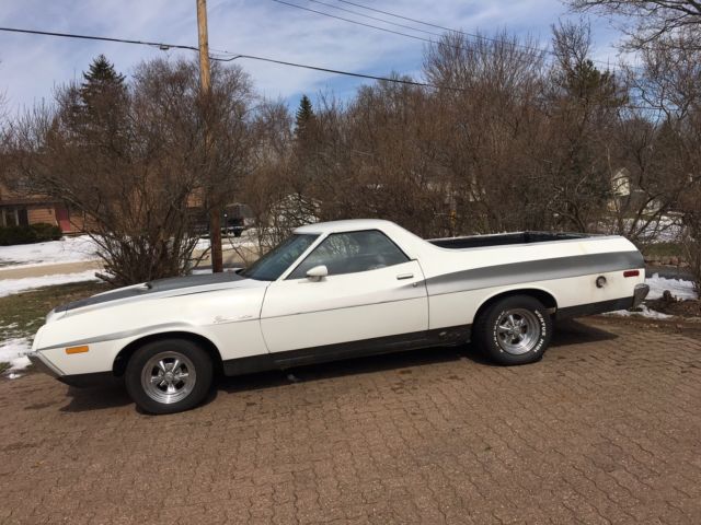 1972 White Ford Ranchero Coupe Utility