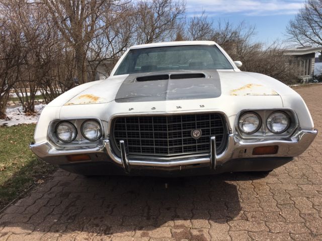 1972 White Ford Ranchero Coupe Utility