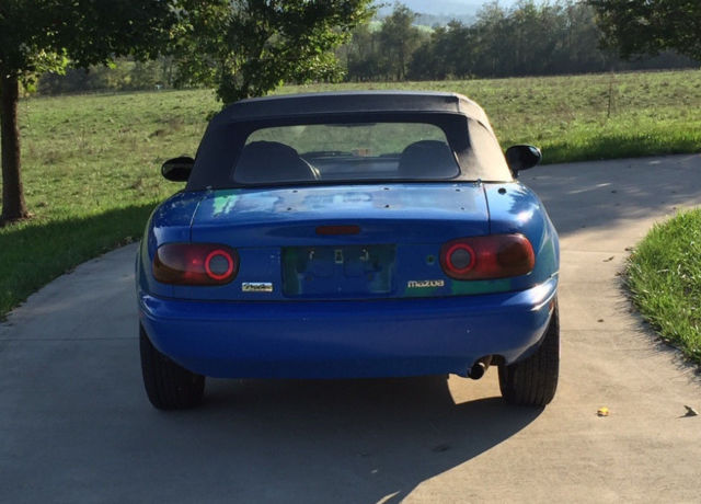 1990 Blue Mazda MX-5 Miata Convertible