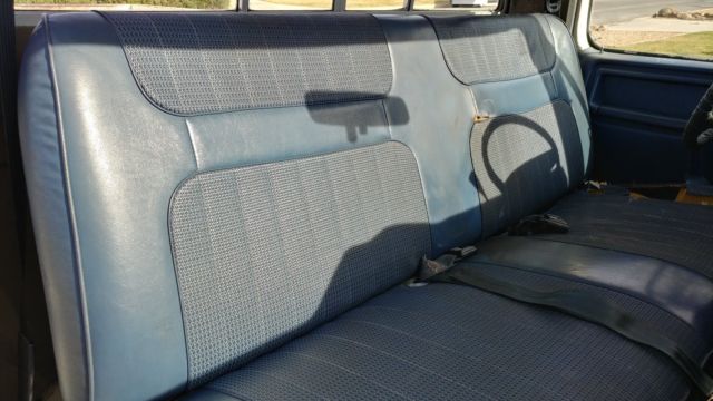 1986 White Ford F-250 Standard Cab Pickup