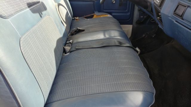 1986 White Ford F-250 Standard Cab Pickup