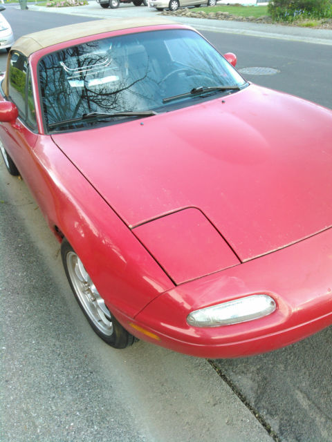 1992 Red Mazda MX-5 Miata Convertible