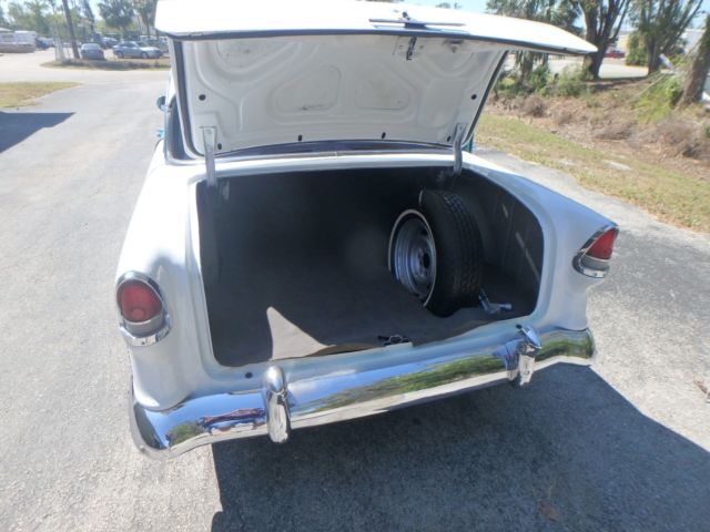 1955 Green / White Chevrolet Bel Air/150/210 Coupe