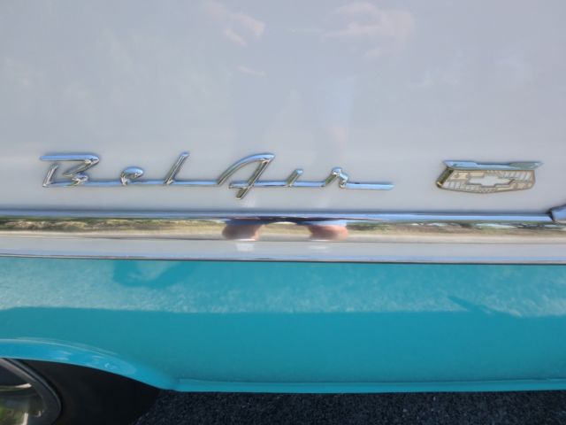 1955 Green / White Chevrolet Bel Air/150/210 Coupe