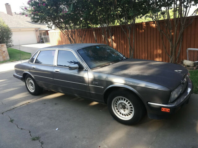 1990 Gray Jaguar XJ6 Sedan