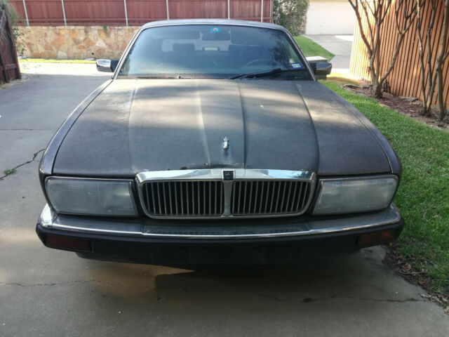 1990 Gray Jaguar XJ6 Sedan