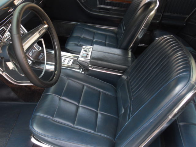 1966 Blue Ford Thunderbird Coupe