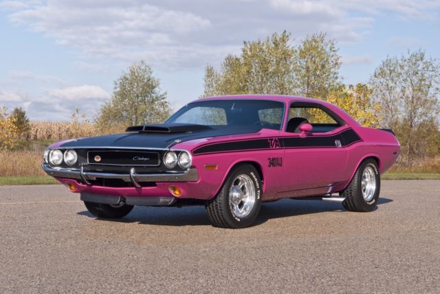 1970 Panther Pink Dodge Challenger