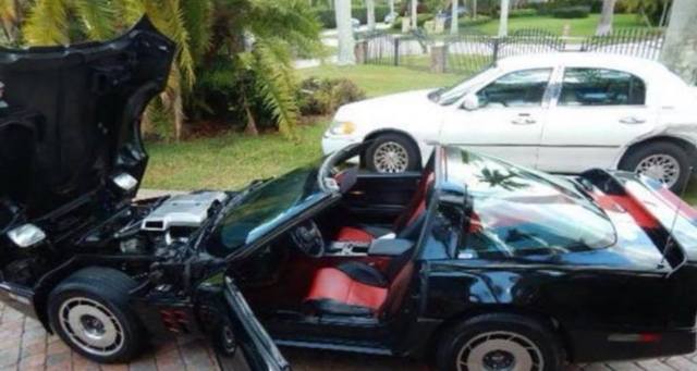 1984 BLACK on HELL/DEVIL RED Chevrolet Corvette Coupe
