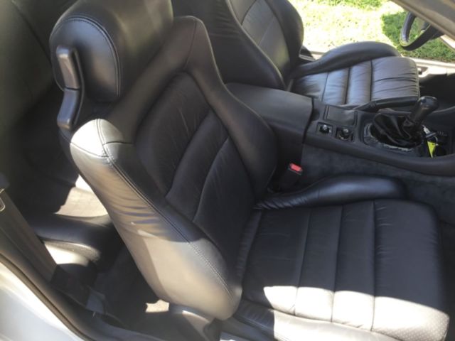 1993 Pearl White Mitsubishi 3000GT Coupe