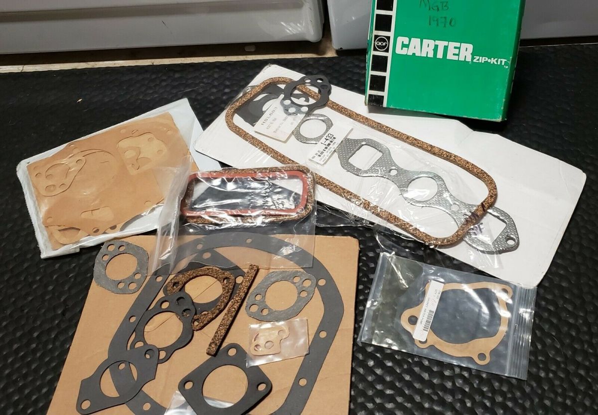 1970 Yellow MG MGB Convertible