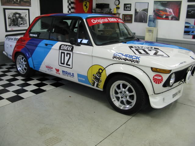 1976 White BMW 2002 Coupe