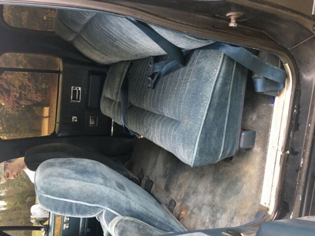 1989 semi gloss black Chevrolet Suburban SUV