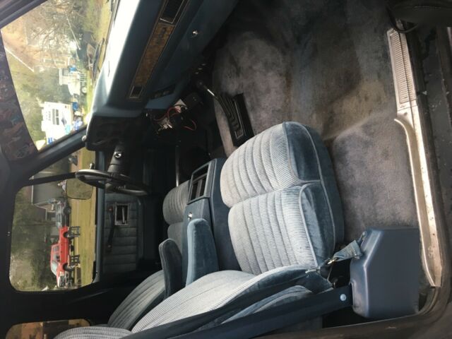 1989 semi gloss black Chevrolet Suburban SUV