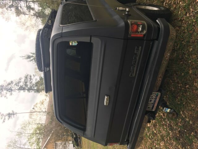 1989 semi gloss black Chevrolet Suburban SUV