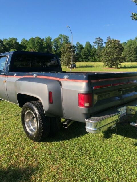 1987 Blue GMC Sierra 3500 Crew Cab Pickup