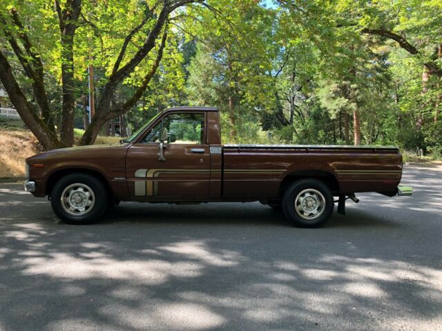 1980 Brown Toyota 2 OWNER SUPER CLEAN LONG BED Standard Cab Pickup