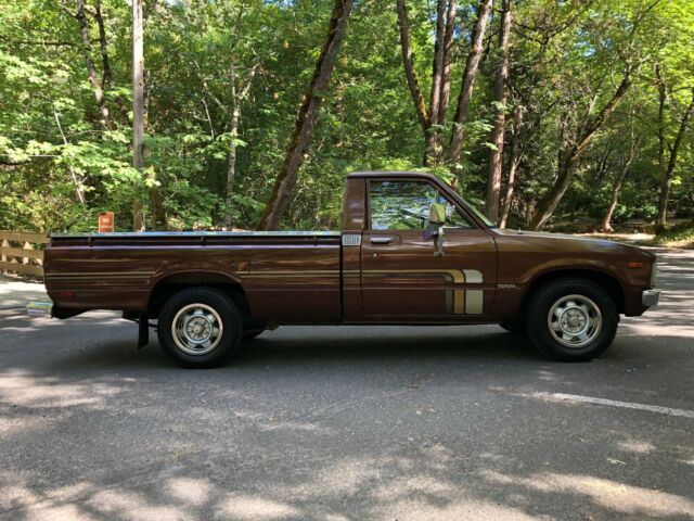 1980 Brown Toyota 2 OWNER SUPER CLEAN LONG BED Standard Cab Pickup