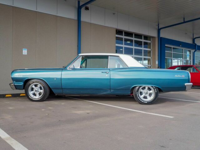 1964 Blue Chevrolet Malibu --