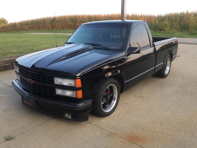 1990 Black Chevrolet C/K Pickup 1500 Standard Cab Pickup