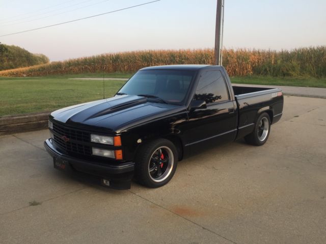 1990 Black Chevrolet C/K Pickup 1500 Standard Cab Pickup