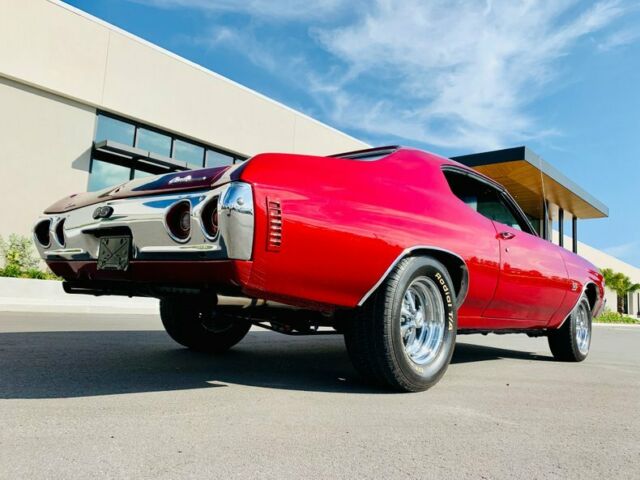 1971 Red Chevrolet Chevelle --