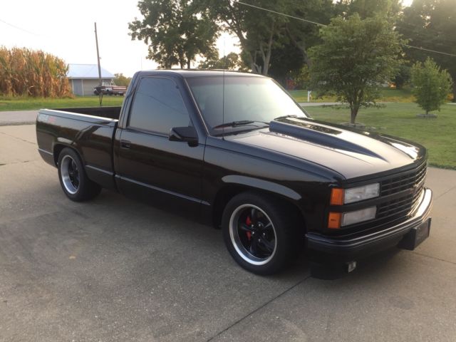 1990 Black Chevrolet C/K Pickup 1500 Standard Cab Pickup