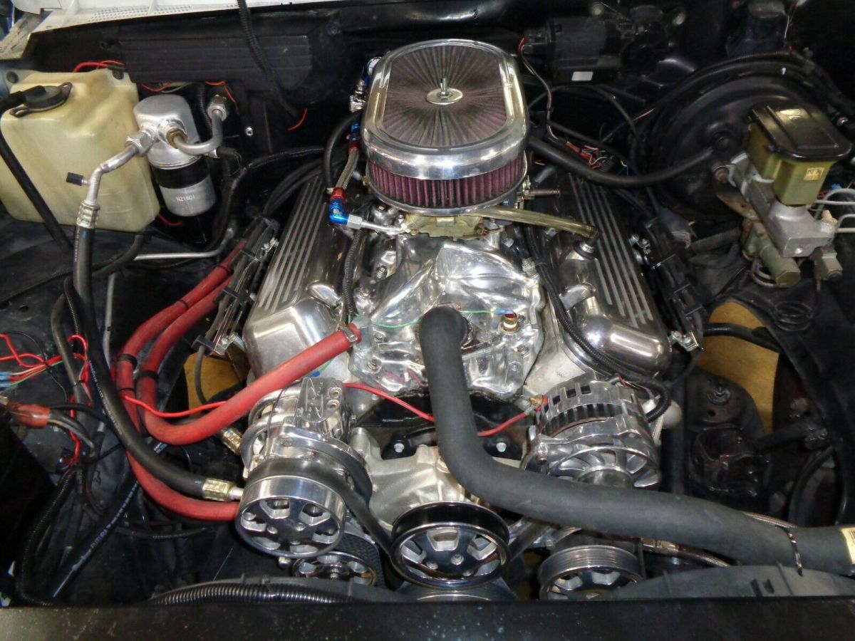 1990 White Chevrolet C/K Pickup 1500 Standard Cab Pickup