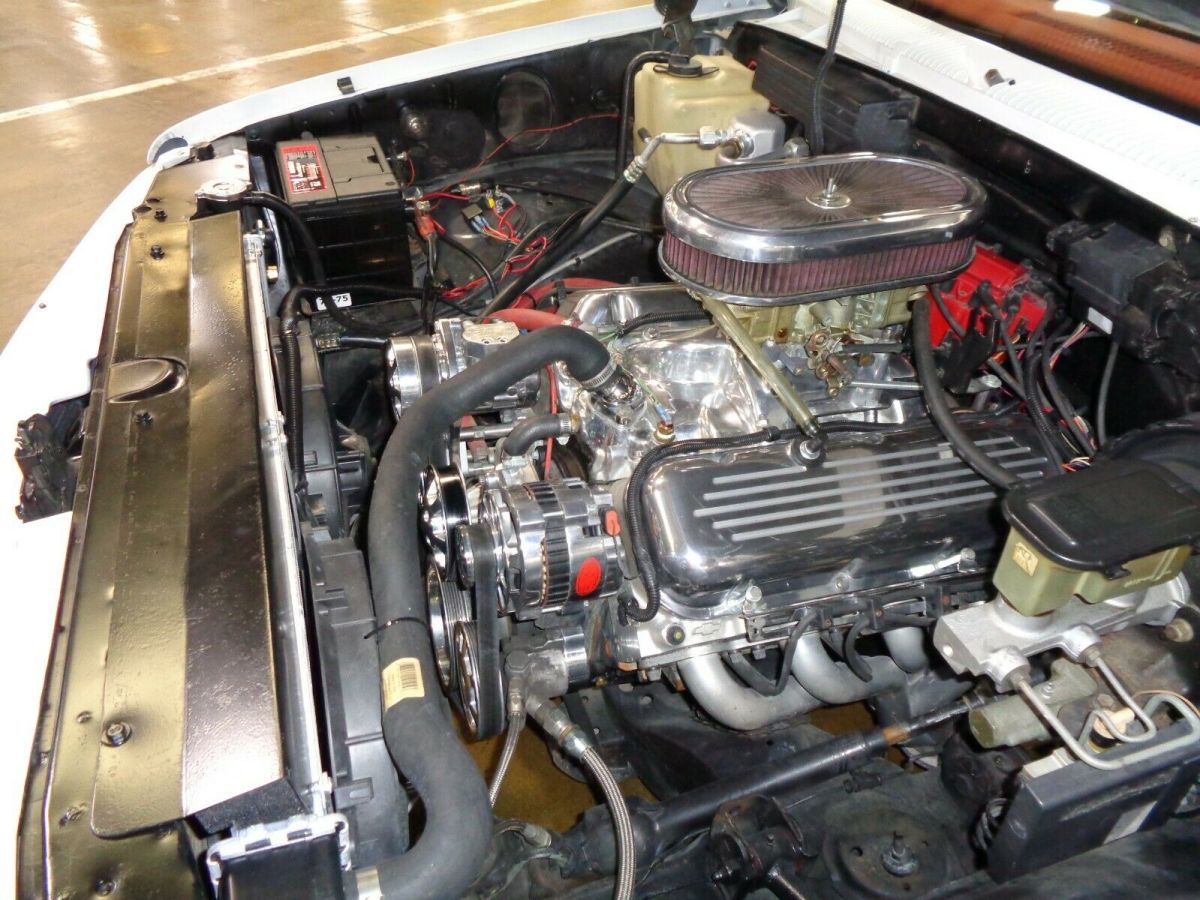 1990 White Chevrolet C/K Pickup 1500 Standard Cab Pickup