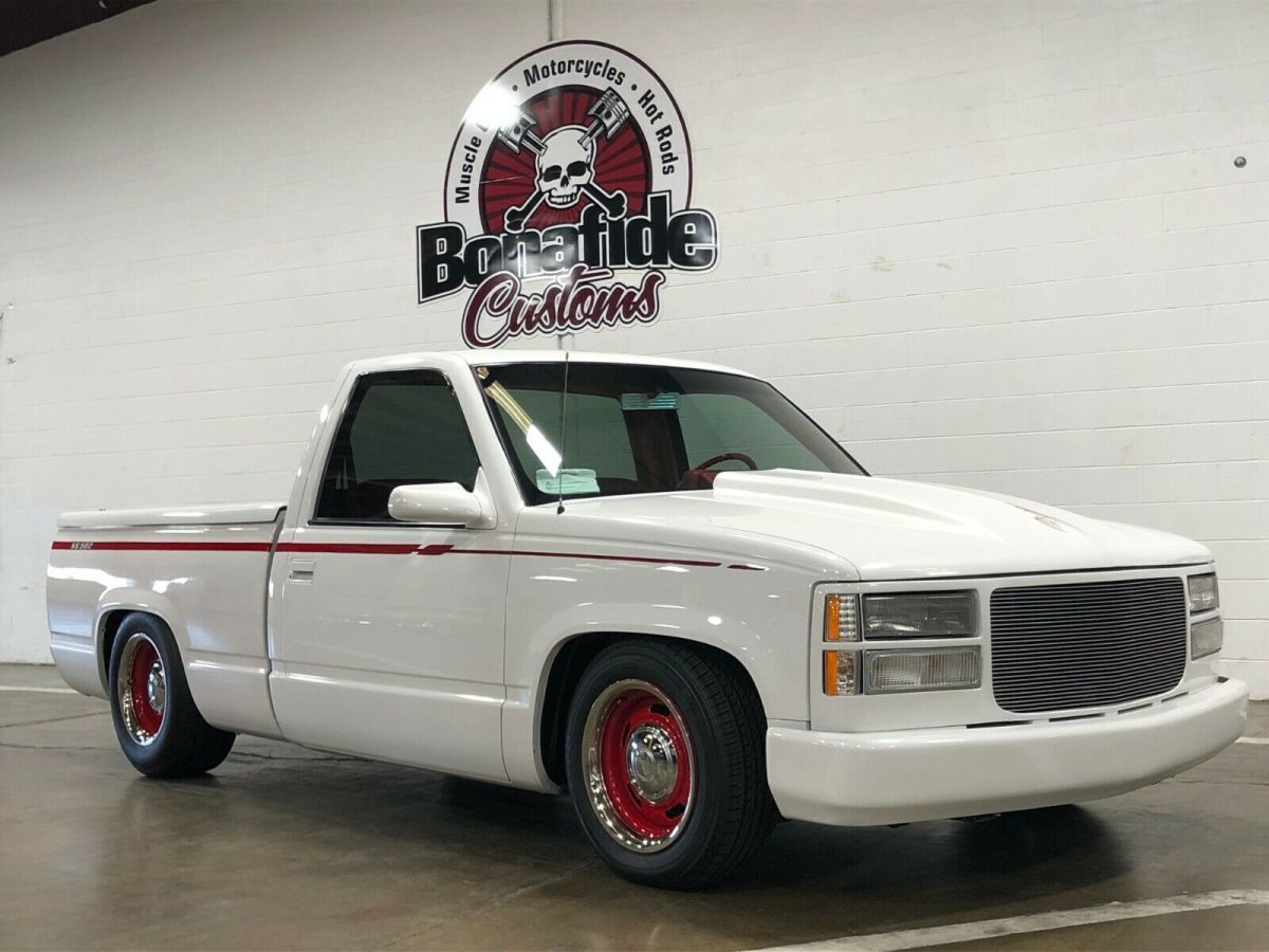 1990 White Chevrolet C/K Pickup 1500 Standard Cab Pickup