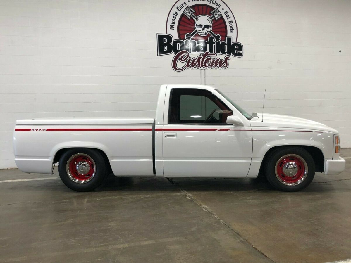 1990 White Chevrolet C/K Pickup 1500 Standard Cab Pickup