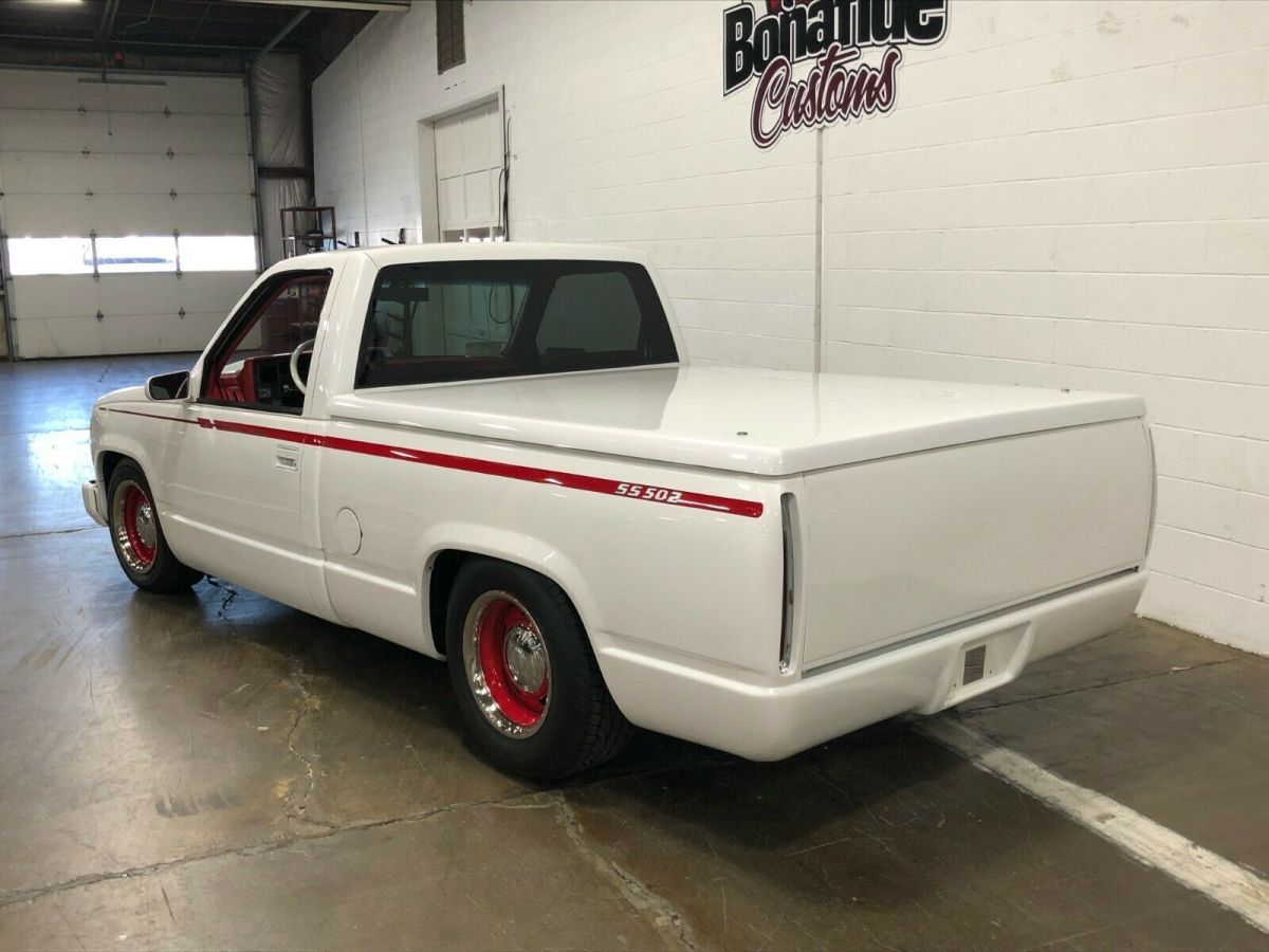 1990 White Chevrolet C/K Pickup 1500 Standard Cab Pickup