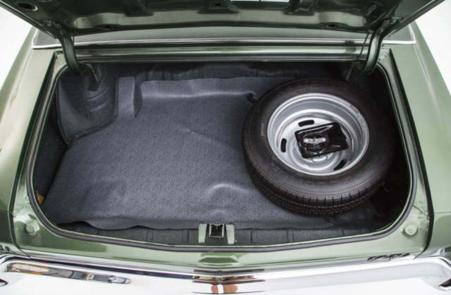 1970 Green Chevrolet Monte Carlo Coupe