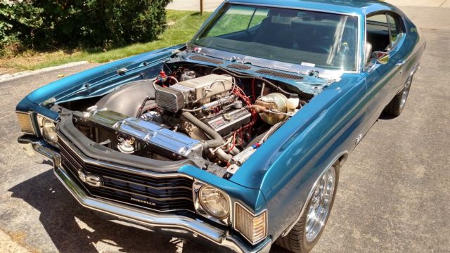 1972 white stripes on PPG sky blue Chevrolet Chevelle