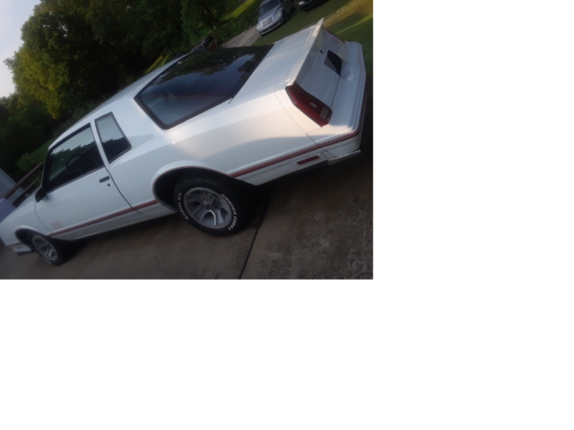 1987 WHITE Chevrolet Monte Carlo