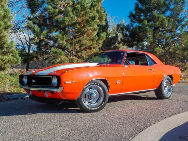 1969 Orange Chevrolet Camaro --