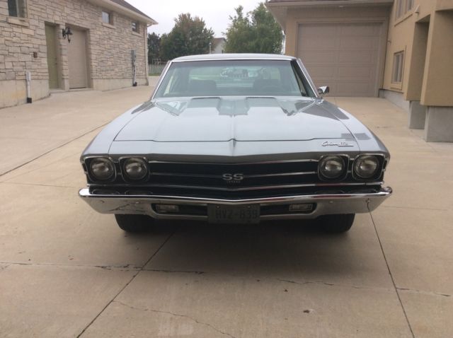 1969 Cortez Silver Chevrolet Chevelle