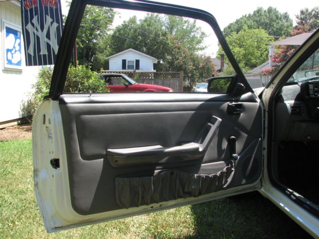 1993 White Ford Mustang Coupe